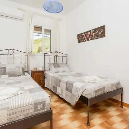 Apartamento Effie Agios Stefanos (Thinali)